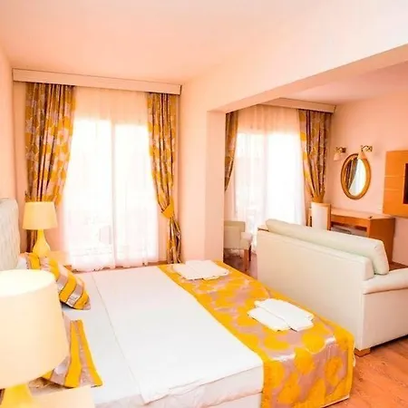 Ladonia Del Mare Hotel